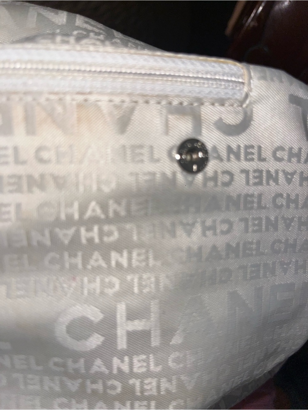 CHANEL Blush Quilted Leather Shoulder Bag with Silver-Tone Logo Bar - Picture 6 of 13